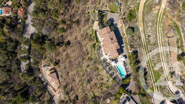 Maison à vendre  7 pièces - 235,46 m2 ASPREMONT - 06