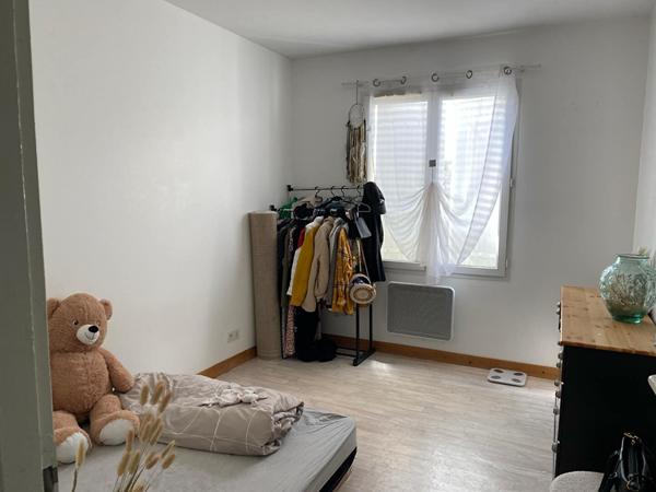 Maison récente à vendre à Noirterre de plain pied de 75m² 3 chambres et jardin