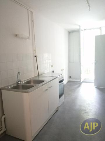 Location appartement Saintes : 865 € - AJP Immobilier Saintes