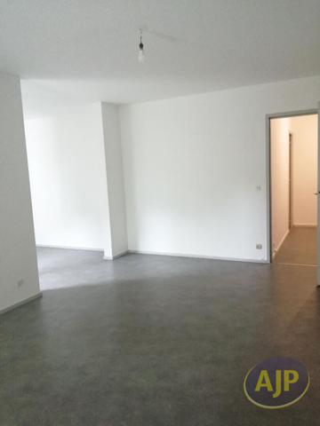 Location appartement Saintes : 865 € - AJP Immobilier Saintes