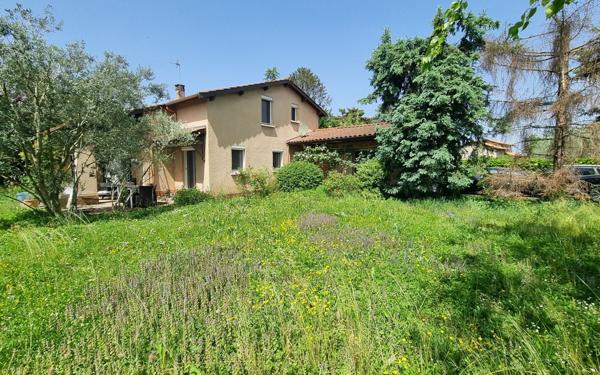 Maison à vendre    6 pièces • 158 m2 Collonges-au-Mont-d'Or