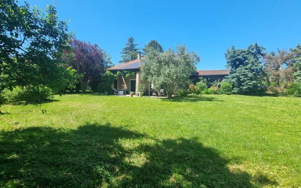 Maison à vendre    6 pièces • 158 m2 Collonges-au-Mont-d'Or