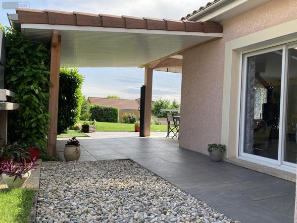 Maison individuelle à vendre à Ambérieu-en-Bugey dans l'Ain (01500), ref : VM1486-01032