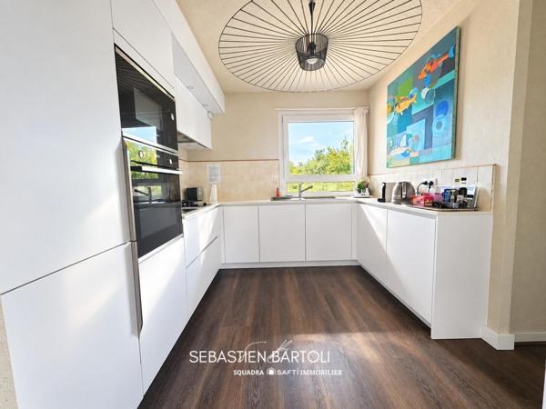 Maison T5 de 150m2  avec piscine au centre de Porto-Vecchio