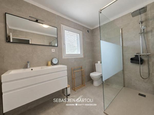 Maison T5 de 150m2  avec piscine au centre de Porto-Vecchio