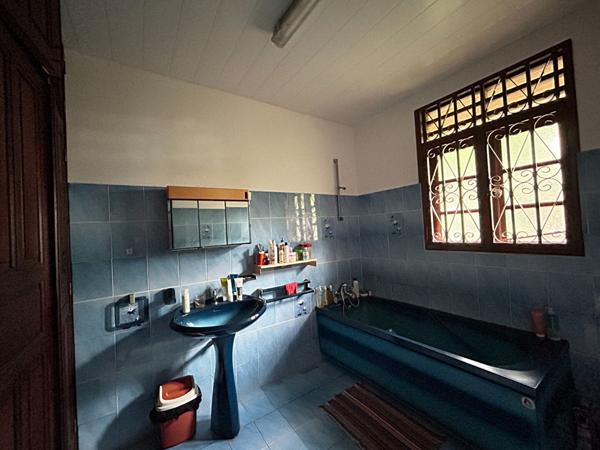 Achat maison Cayenne - 10 pièce(s) - 417 m² - 460 000 €