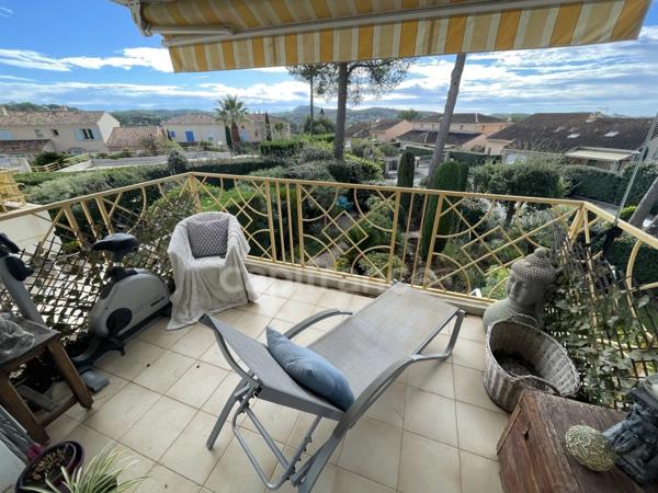 SAINT RAPHAEL appartement T2, terrasse, place de parking privative !!