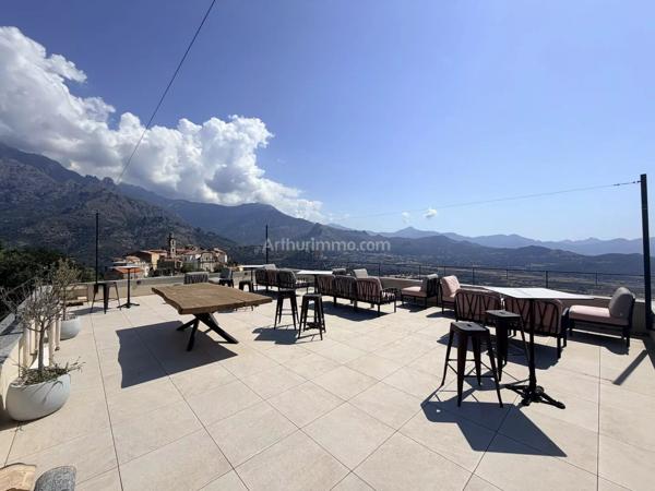 Vente                                                      Maison
                        
                     7 pièces                      196 m2                     à Montegrosso
