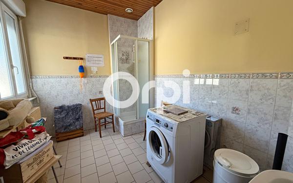 Immeuble à vendre    2 pièces • 270 m2 Béthune