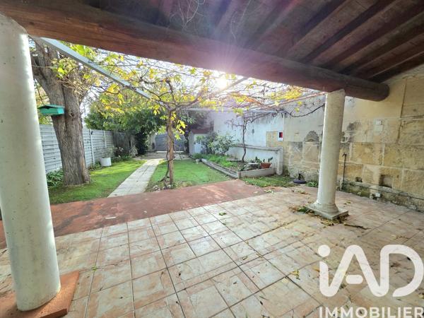 Maison à vendre 4 pièces 115 m² Arles