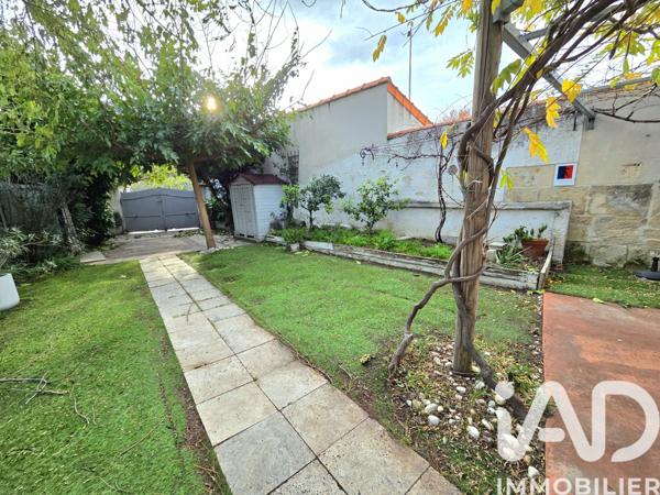 Maison à vendre 4 pièces 115 m² Arles