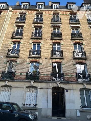 Un appartement au RDC + une cave situés à BOULOGNE-BILLANCOURT.