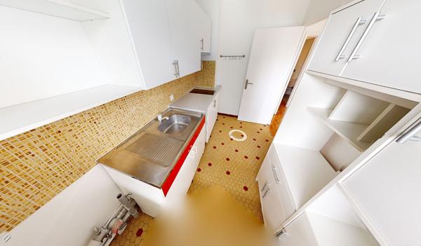 Studio vide et lumineux 29,71m² Kremlin Bicêtre ligne 7 et 14 du métro