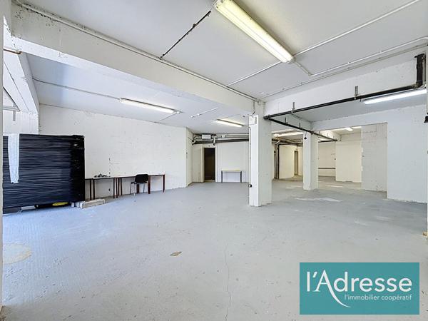 Entrepôt avec bureaux climatisés - 228 m² - Secteur Finosello