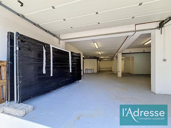 Entrepôt avec bureaux climatisés - 228 m² - Secteur Finosello