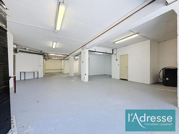 Entrepôt avec bureaux climatisés - 228 m² - Secteur Finosello