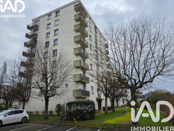 Location appartement 1 pièce 26 m² La Riche
