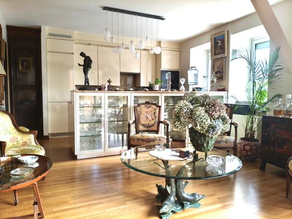 Exclusivité!! Côtes d'Armor 22400 LAMBALLE. 4 chambres, Hypercentre, duplex bien d'exception