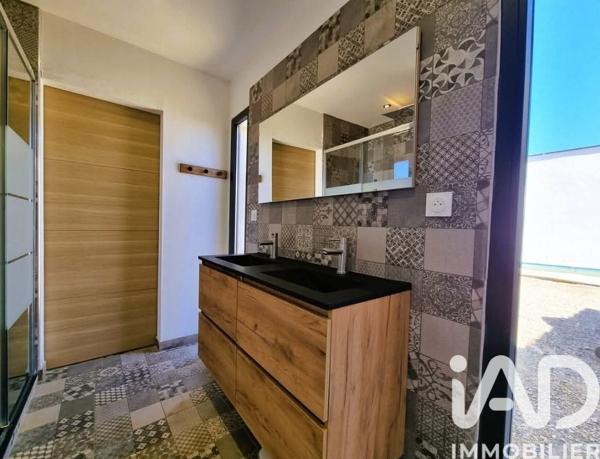 Maison à vendre 7 pièces 220 m² Sallèles-d'Aude