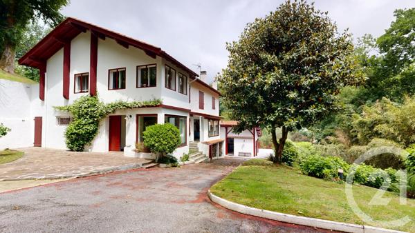 Maison à vendre  8 pièces - 241,71 m2 ARCANGUES - 64