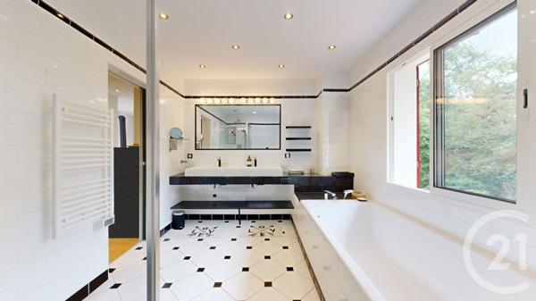 Maison à vendre  8 pièces - 241,71 m2 ARCANGUES - 64