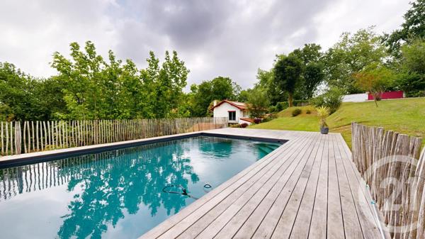 Maison à vendre  8 pièces - 241,71 m2 ARCANGUES - 64