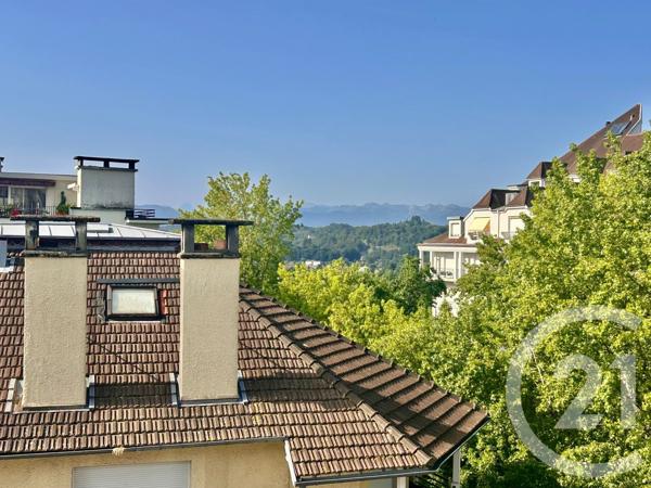 Appartement F4 à vendre  5 pièces - 122,97 m 2   PAU  - 64