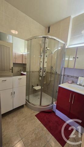 Appartement F4 à vendre  5 pièces - 122,97 m 2   PAU  - 64