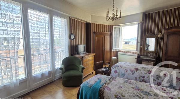 Appartement F4 à vendre  5 pièces - 122,97 m 2   PAU  - 64