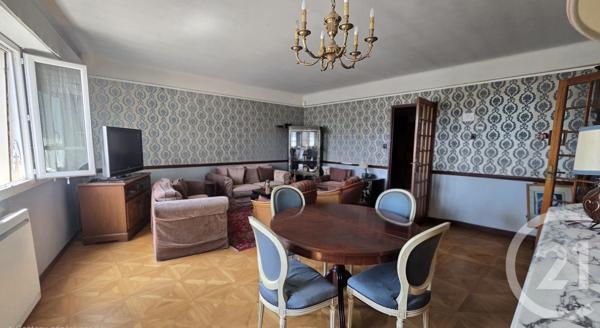 Appartement F4 à vendre  5 pièces - 122,97 m 2   PAU  - 64