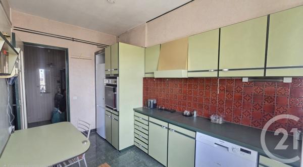 Appartement F4 à vendre  5 pièces - 122,97 m 2   PAU  - 64