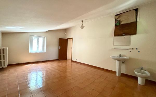 Maison à vendre    5 pièces • 138 m2 Grasse