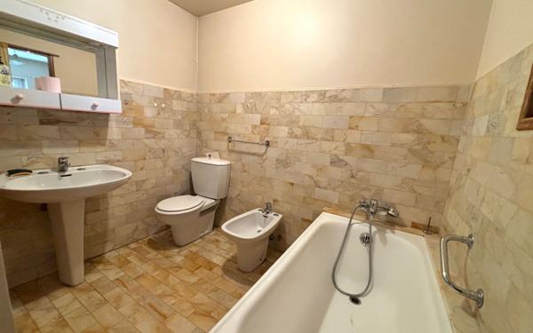 Maison à vendre    5 pièces • 138 m2 Grasse