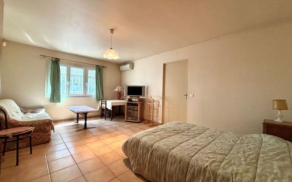 Maison à vendre    5 pièces • 138 m2 Grasse