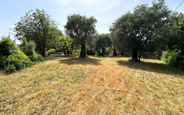 Maison à vendre    5 pièces • 138 m2 Grasse