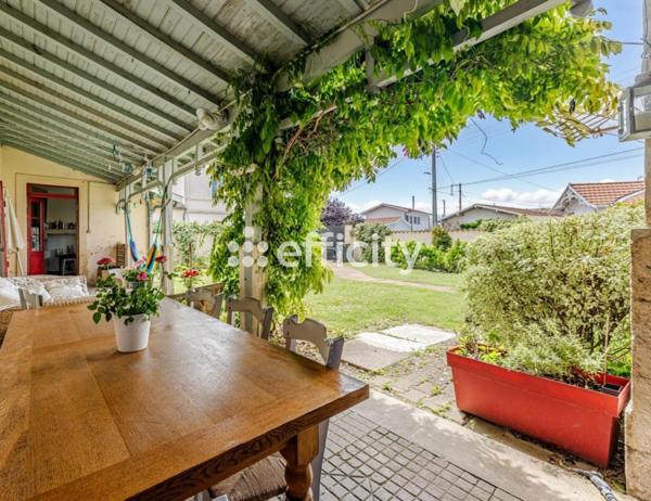 Maison 9 pièces - 245 m² Bien prestige