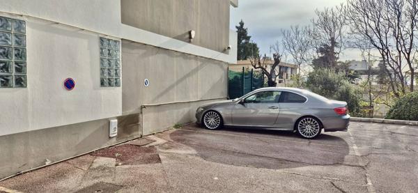 Beau studio avec terrasse - Nice Nord