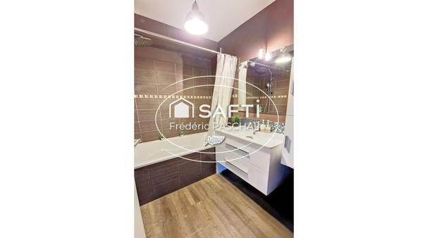 Centre-ville, Appartement 4 pièces, 3 chambres - Cave + Box