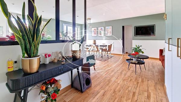 Centre-ville, Appartement 4 pièces, 3 chambres - Cave + Box