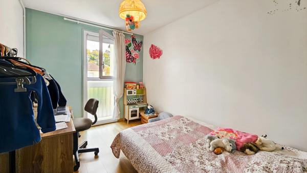 Maison à vendre 5 pièces ODOS (65) avec garage, atelier, jardin et véranda