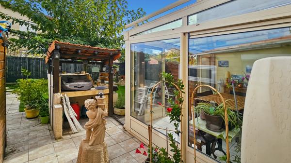 Maison à vendre 5 pièces ODOS (65) avec garage, atelier, jardin et véranda