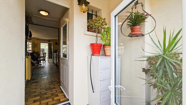 Maison à vendre 5 pièces ODOS (65) avec garage, atelier, jardin et véranda