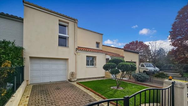 Maison à vendre 5 pièces ODOS (65) avec garage, atelier, jardin et véranda