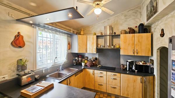 Maison à vendre 5 pièces ODOS (65) avec garage, atelier, jardin et véranda