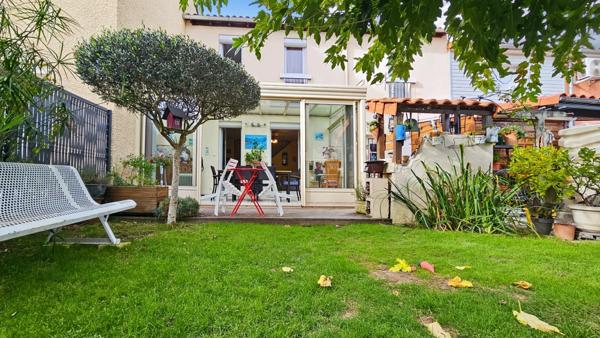 Maison à vendre 5 pièces ODOS (65) avec garage, atelier, jardin et véranda