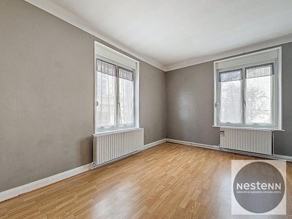 Centre de Champigneulles - Maison de ville - 5 pièces - 3 chambres - Garage