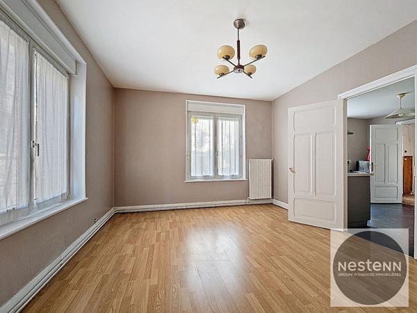 Centre de Champigneulles - Maison de ville - 5 pièces - 3 chambres - Garage