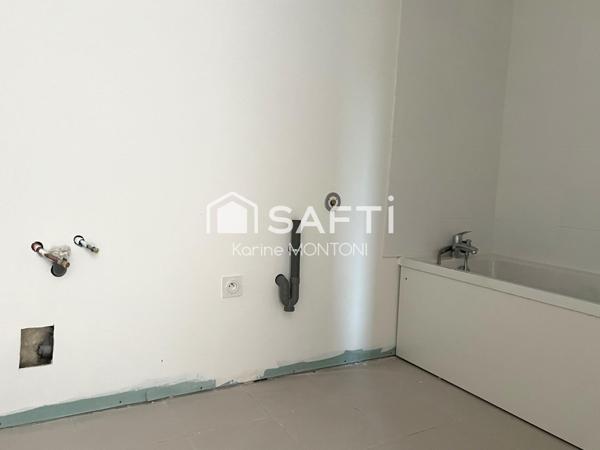 Toulouse "Montblanc - Atlanta" : Idéal investisseur - T2 rénové à aménager avec extérieur et parking