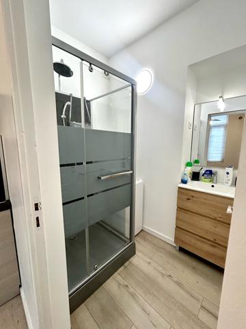 Appartement
                                                                                                                                                                                                                                                                                                                        3 pièce(s)                                                                                                                                                                                                                                                                                                                              70  m²