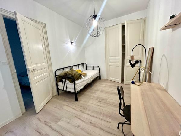 Appartement
                                                                                                                                                                                                                                                                                                                        3 pièce(s)                                                                                                                                                                                                                                                                                                                              70  m²